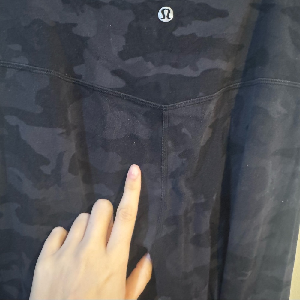 Lululemon align black incognito camo 28” pant - Picture 6 of 8